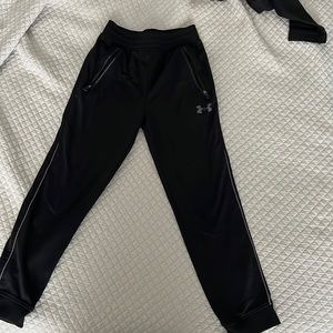 Boys size 6 under armour pants